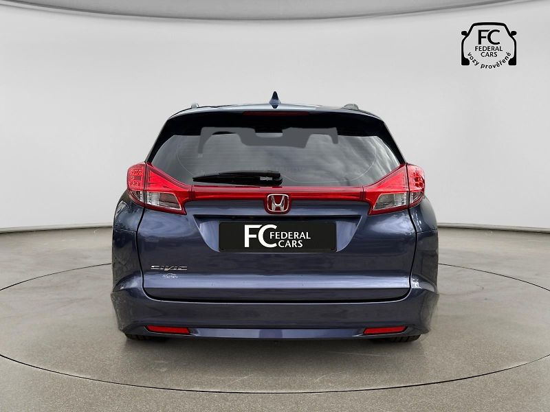 Honda Civic 1.6 i-DTEC Sport Tourer - fotka 4 z 19