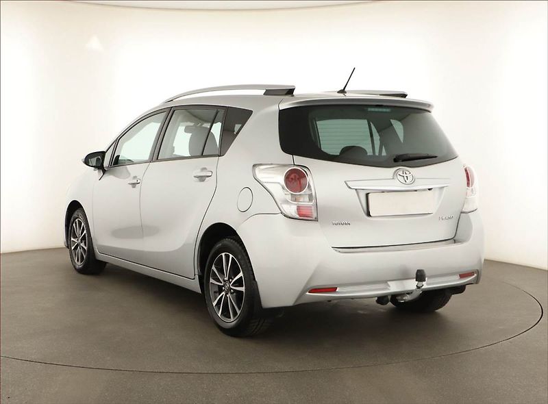 Toyota Verso (2014) 1.6 D-4D, Tempomat - fotka 4 z 14