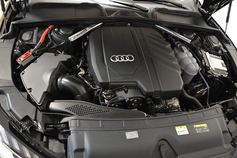 Audi A4 (2024) Avant S Line 5 Let Záruka+Serv - fotka 29 z 38