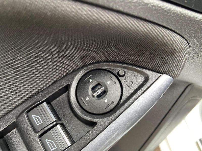 Ford Focus (2014) 1.0EcoBoost 92kw - fotka 22 z 32