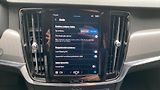 Volvo V90 MOMENTUM PRO, B4 FWD, 145+10 k - náhled 15