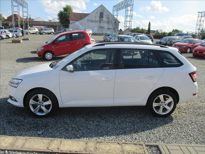 Škoda Fabia 1,0 TSI,klima,servis,DPH,CZ, - fotka 8 z 39
