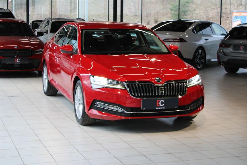 Škoda Superb 2.0 TDi DSG Style - fotka 27 z 28