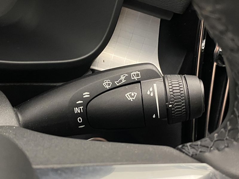 Volvo XC40 B4 DARK PLUS AUT  - fotka 23 z 56