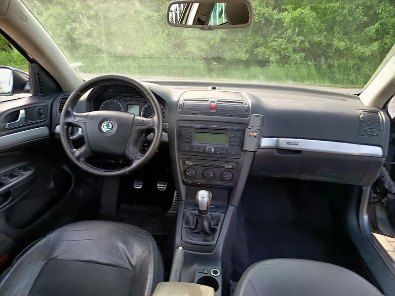 Škoda Octavia (2007) Scout 4x4 2.0i 110 kw - fotka 30 z 41