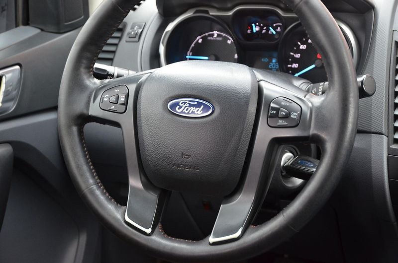 Ford Ranger (2012) Wildtrak 3.2 TDCi 4x4 TAŽNÉ ČR - fotka 19 z 37