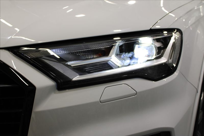 Audi Q7 3,0 TDI quattro  S line - fotka 5 z 37