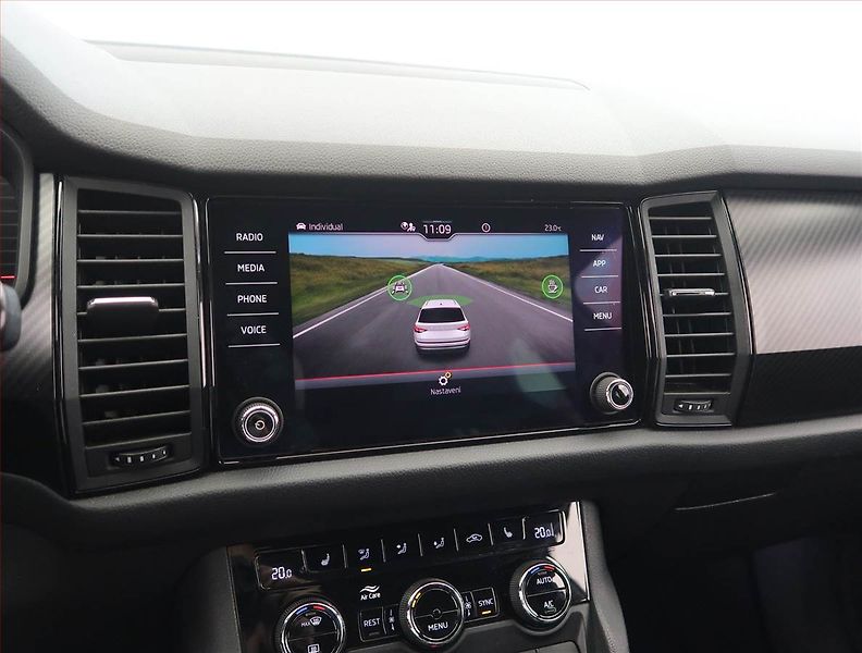 Škoda Kodiaq (2021) Sportline 1.5 TSI, digi klima - fotka 21 z 30