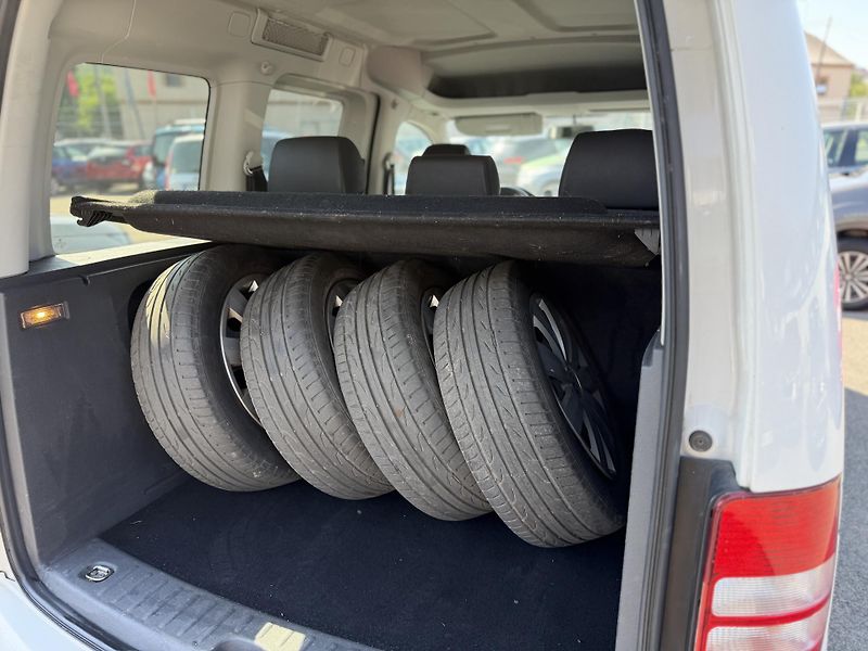 Volkswagen Caddy 2.0 TDI, 103kw, DSG - fotka 5 z 16