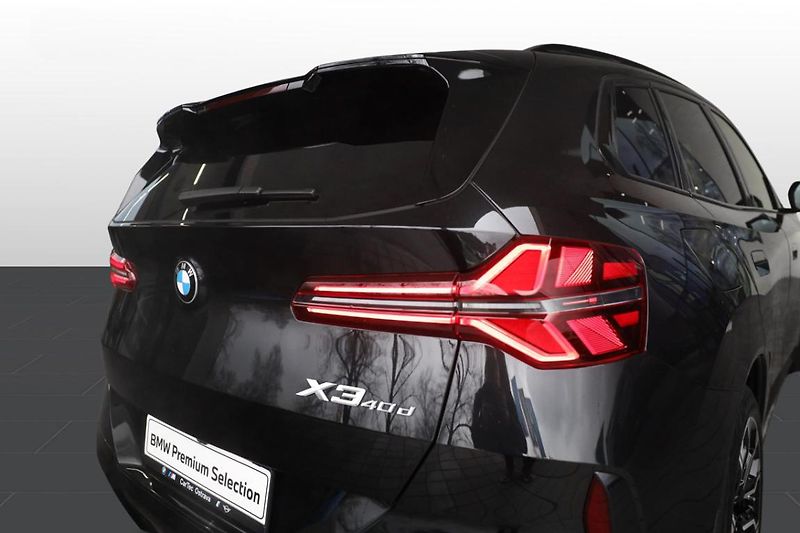 BMW X3 xDrive 40d - fotka 11 z 22