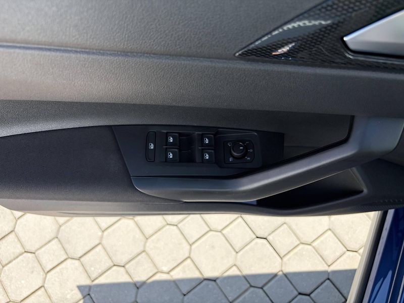 Volkswagen Taigo (2025) People 5G 1,0TSI - fotka 21 z 24
