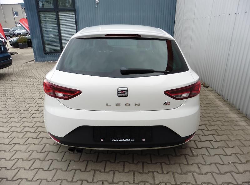 Seat Leon 1.4 TSi FR - fotka 7 z 16