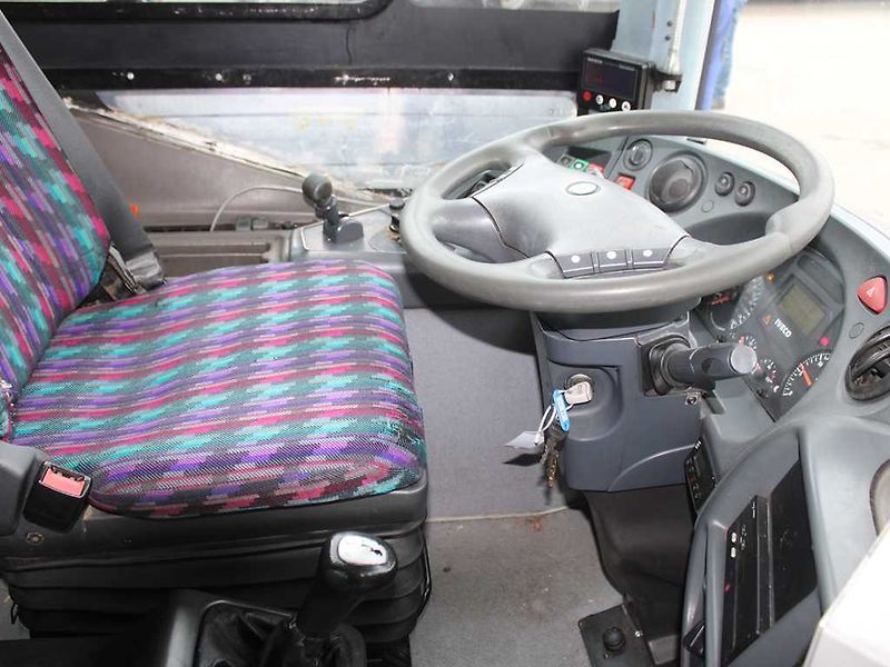 Irisbus SFR162, EURO 5, 46 MÍST SEZENÍ - fotka 8 z 24