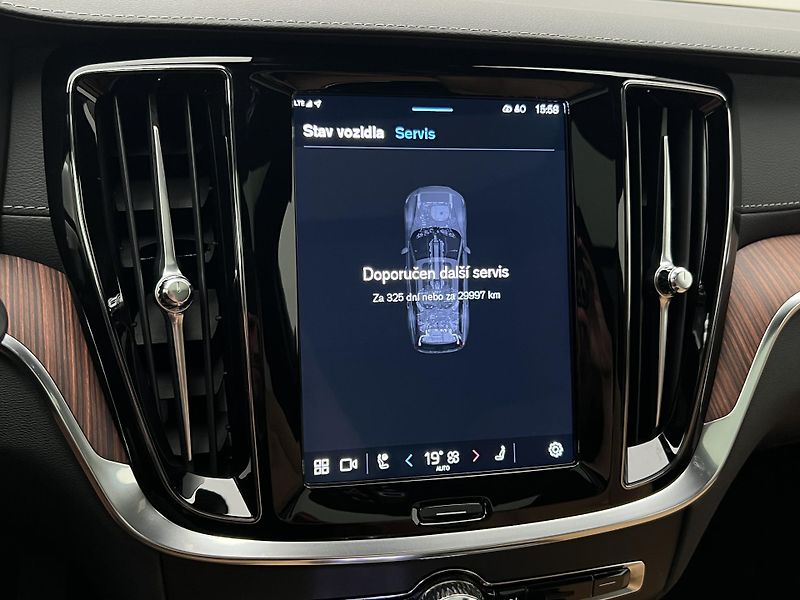 Volvo V60 T6 AWD ULTRA BRIGHT AUT - fotka 33 z 46