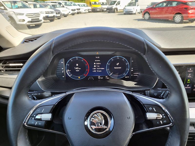 Škoda Octavia IV combi 2.0 TDi AMBITION *ČR - fotka 10 z 47