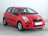 Toyota Yaris (2007) 1.3, Serv.kniha, nová STK - náhled 1