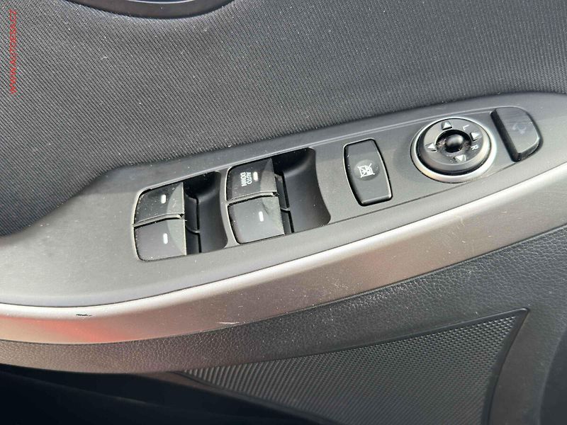 Hyundai i30 (2016) 1.6CRDI, STK7/28 - fotka 18 z 18
