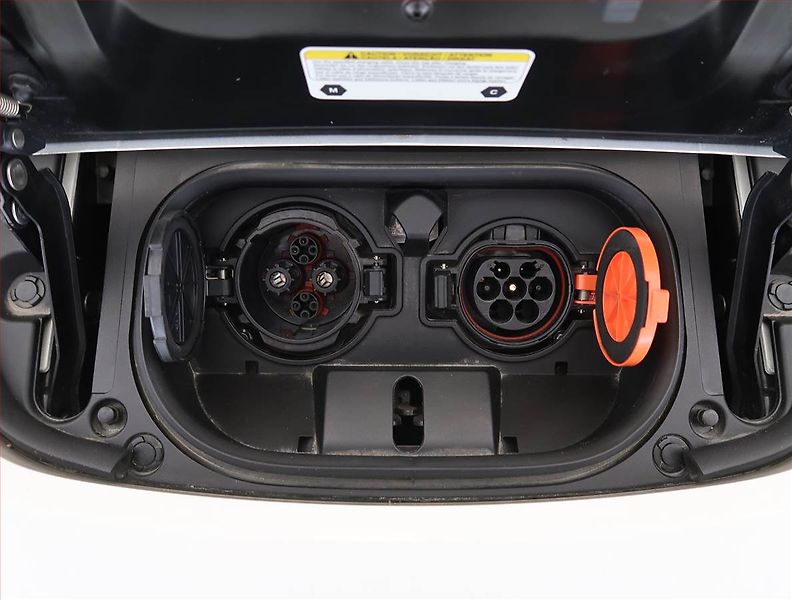 Nissan Leaf (2020) 40 kWh, SoH 91%, digi klima - fotka 23 z 24