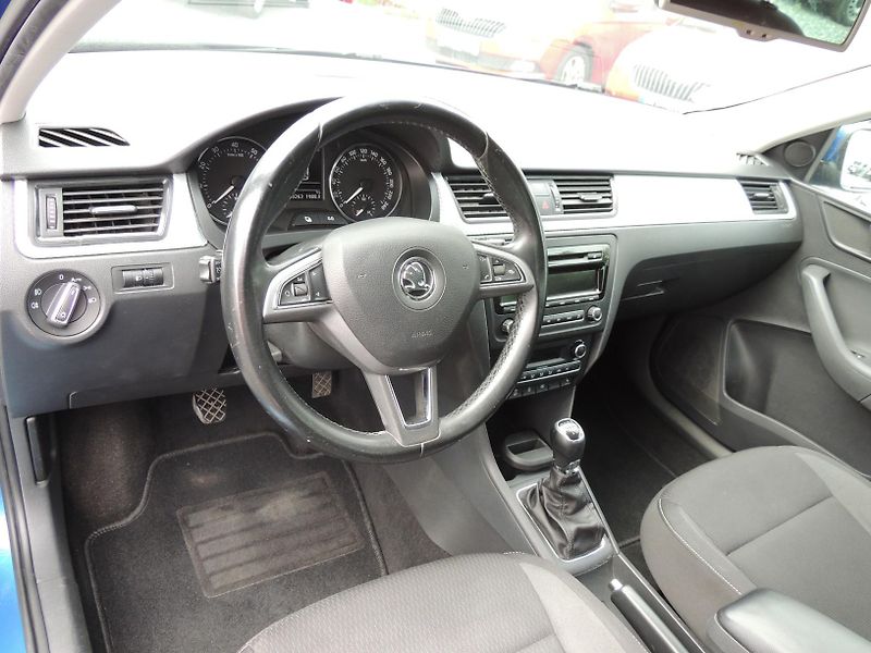 Škoda Rapid (2014) 1.2TSi,77kw,dobrá výbava,xenon - fotka 14 z 45