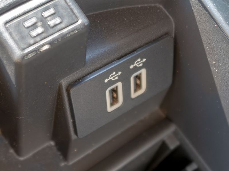 Ford Grand C-MAX (2017) 2.0TDCI 110KW 7sedadel – TAŽNÝ - fotka 25 z 47