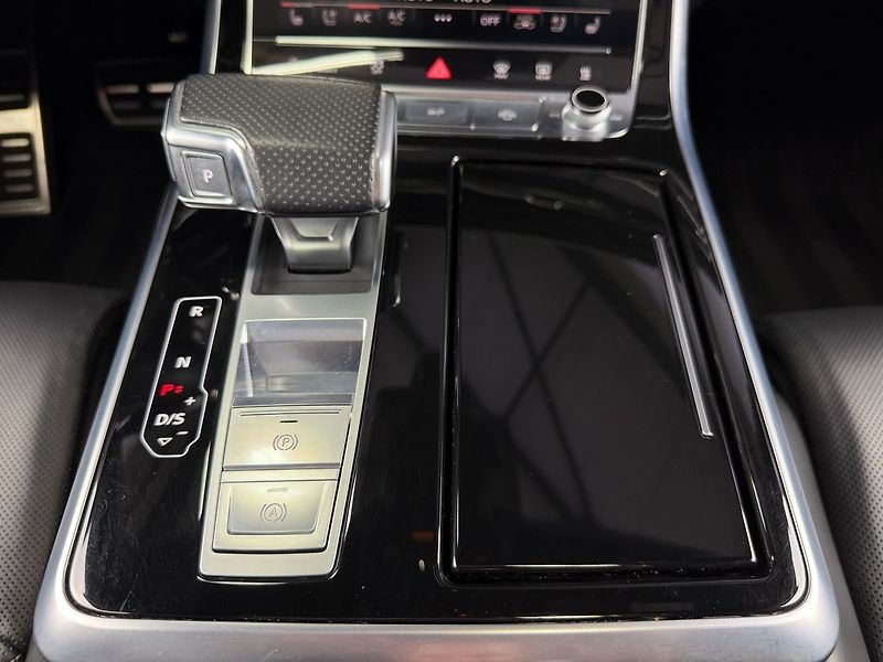 Audi SQ8 QUATTRO, MATRIX, WEBASTO, B&O, - fotka 26 z 35