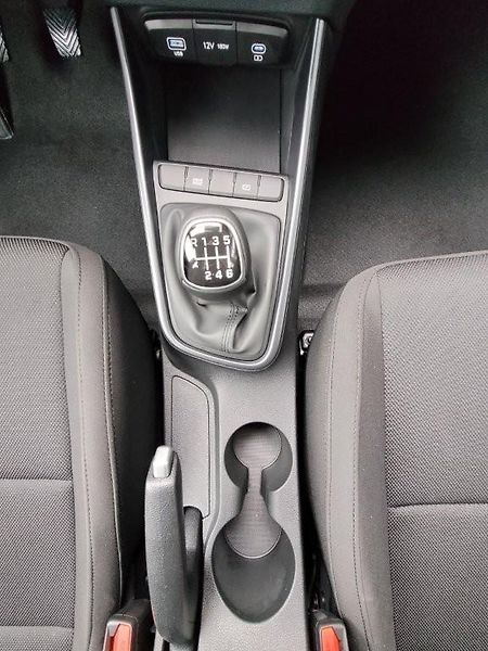 Hyundai i20 (2025)  1,0 TGDI 66kW GO  - fotka 20 z 27