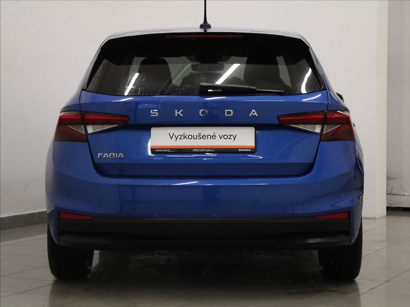 Škoda Fabia 1,0 TSi 85kW Selection 5L.Zár - fotka 4 z 22