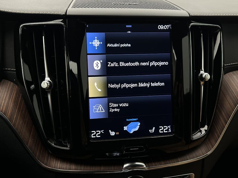 Volvo XC60 B4 AWD INSCRIPTION AUT 1.maj. - fotka 27 z 39