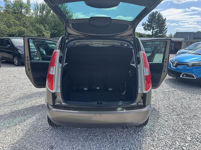 Škoda Roomster (2012) 1.2TSi(77KW)PLNÝ SERVIS - fotka 12 z 34