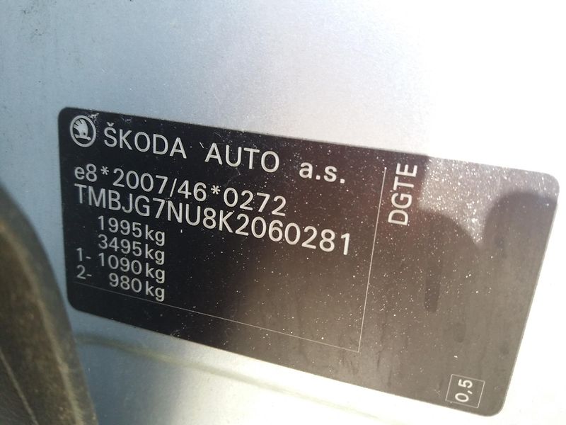 Škoda Karoq 1.6TDi,DSG,LED,NAVI.! - fotka 23 z 24