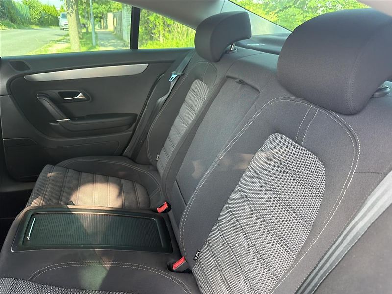 Volkswagen Passat CC 2,0 TDi 125 Kw DSG - fotka 12 z 18