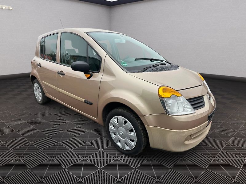 Renault Modus (2004) 1.6 16v 65kw - fotka 1 z 22