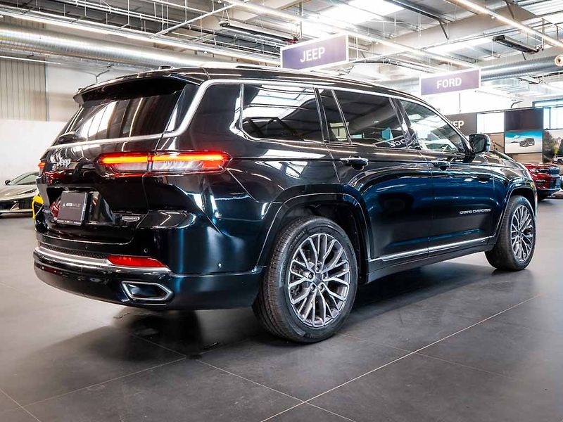 Jeep Grand Cherokee (2023) 5.7 Summit Reserve L V8 HeadUp - fotka 8 z 48