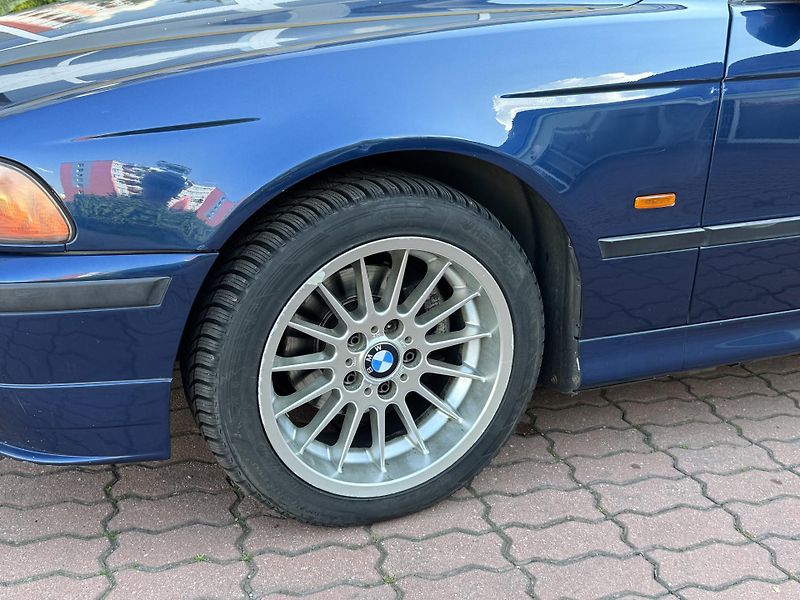 BMW Řada 5 (2000) 528i manuál RWD ČR - fotka 6 z 18