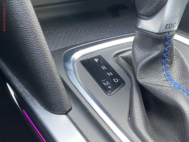 Renault Mégane (2018) 1.6 TCe, GT Line, AT, LED - fotka 13 z 15