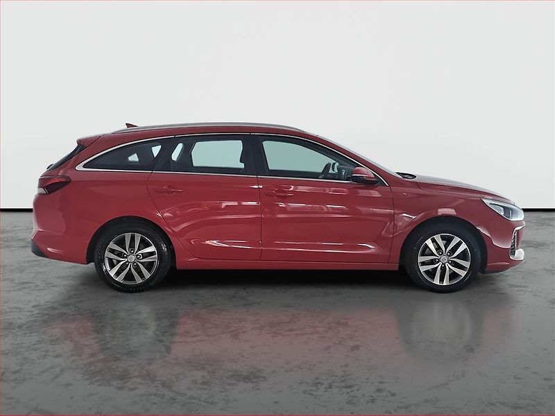 Hyundai i30 (2017) 1.4 T-GDI, ČR,1.maj - fotka 6 z 19