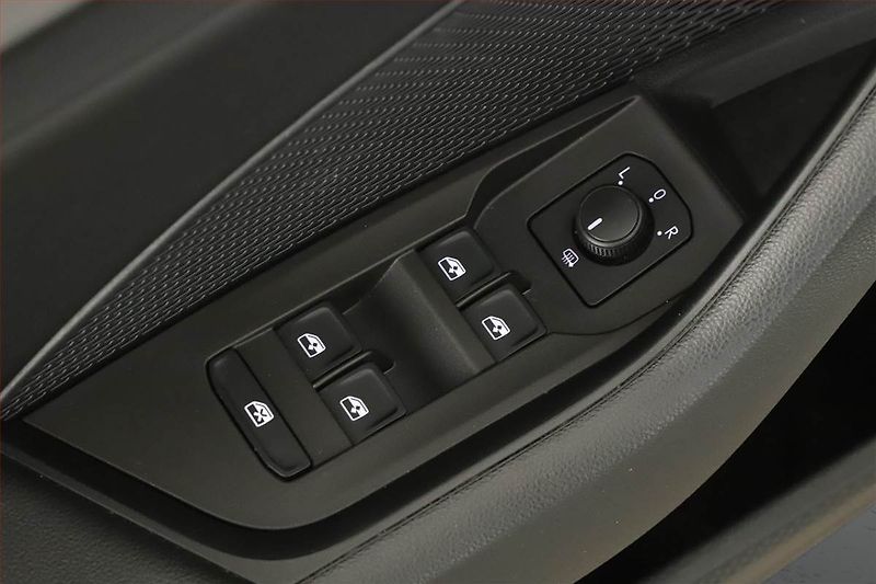 Škoda Octavia (2022) Ambition 2.0 TDI, ČR,1.maj - fotka 13 z 13