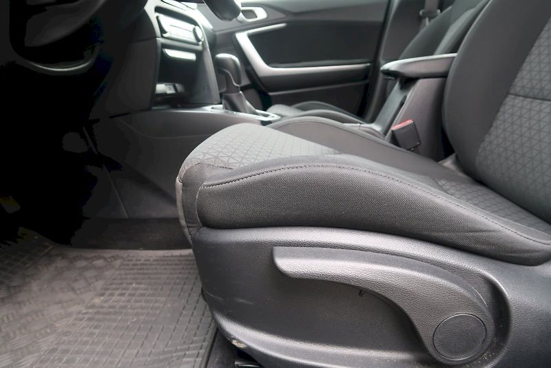 Kia Ceed (2022) Sportswagon, 1.0 T-GDI / 88 kW - fotka 15 z 29