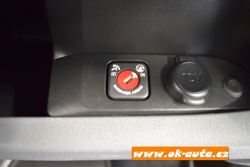 Peugeot Expert 2.0 BHDI LONG 6 MÍST 2xB.DVEŘE - fotka 34 z 58