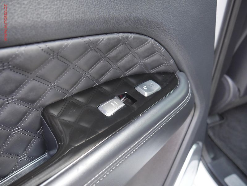 SsangYong Rexton (2023) 2.2 CRDi 4x4, 7míst, 1.maj - fotka 19 z 28