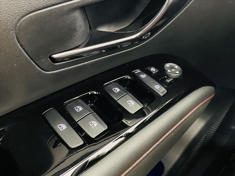 Hyundai Tucson 1,6 T-GDI N-line - fotka 11 z 24