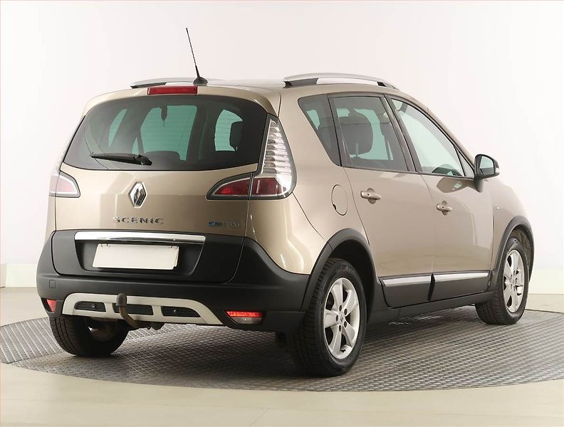 Renault Scénic (2013) BOSE 1.2 TCe, Navi, Tempomat - fotka 5 z 22