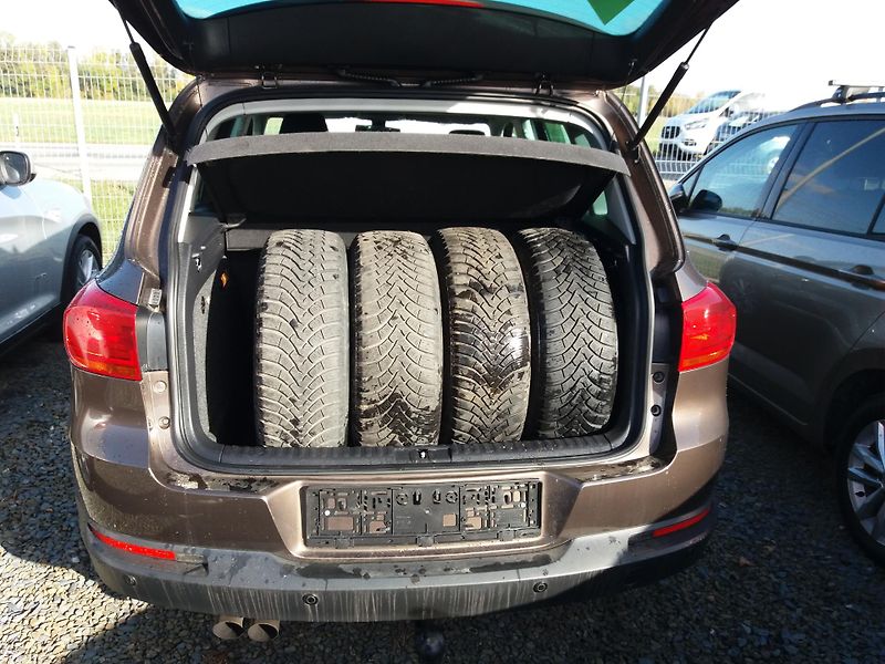 Volkswagen Tiguan 1.4TSi,118kW,Sport-Style,TAŽNY - fotka 9 z 33