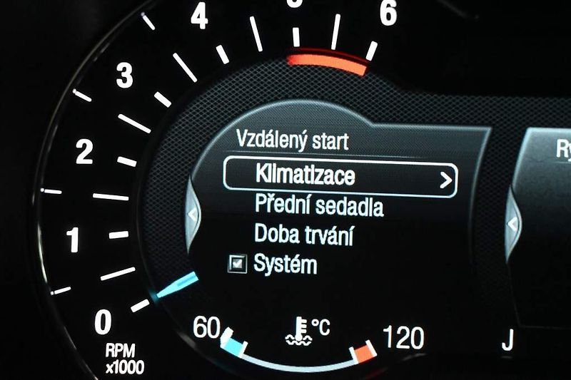 Ford Mondeo (2020) 2.0 LED SONY ACC TITANIUM Weba - fotka 22 z 37