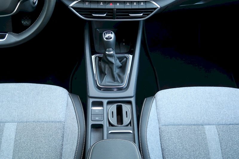 Škoda Octavia (2024) Top Selection 1.5 TSI 110 kW - fotka 23 z 28