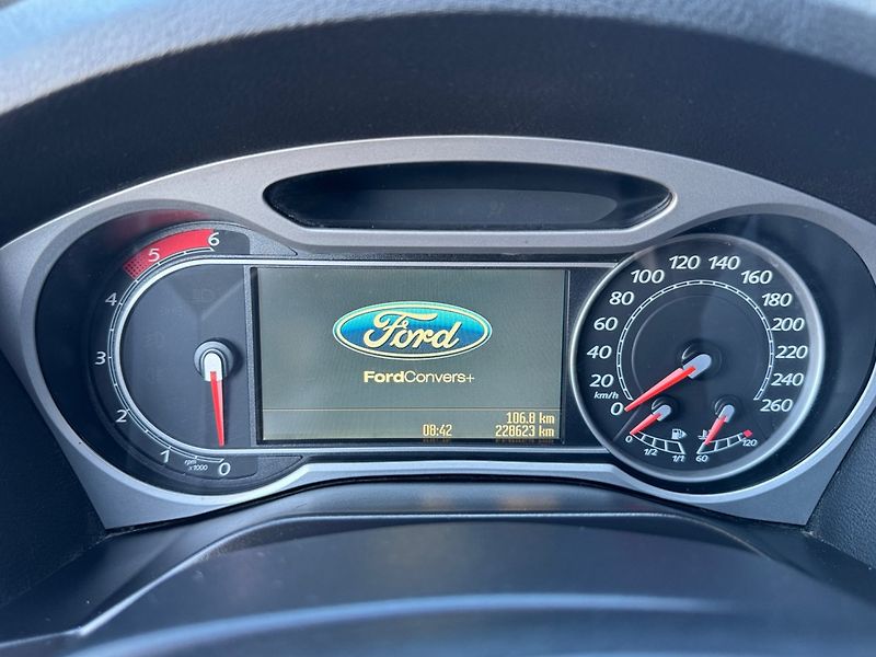 Ford S-MAX (2008) 2.0 TDCi Titanium - fotka 18 z 29