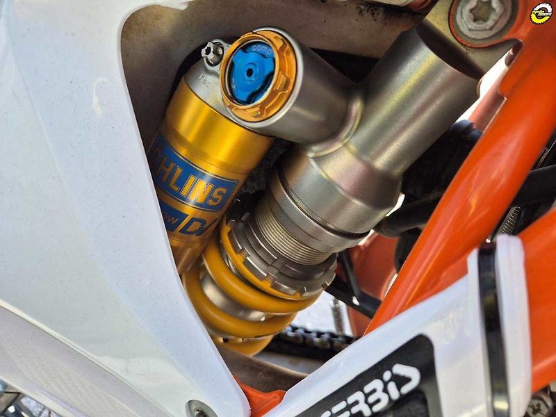 KTM (2021) 450 EXC-F SIX DAYS - fotka 18 z 22