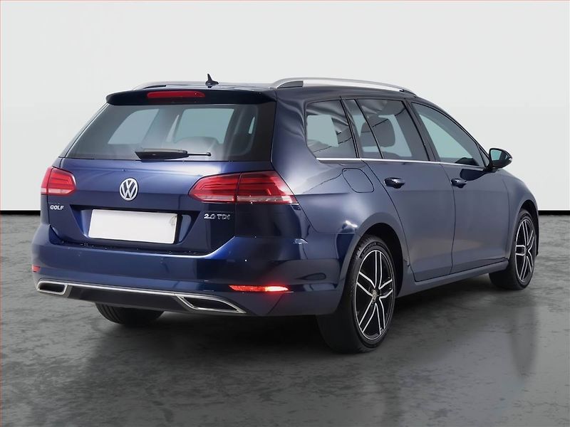 Volkswagen Golf (2018) Highline 2.0 TDI, Serv.kniha - fotka 5 z 21