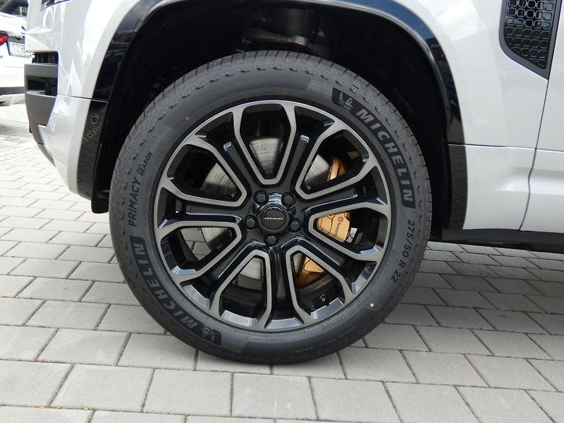 Land Rover Defender 110 4,4 OCTA P635 - fotka 2 z 48