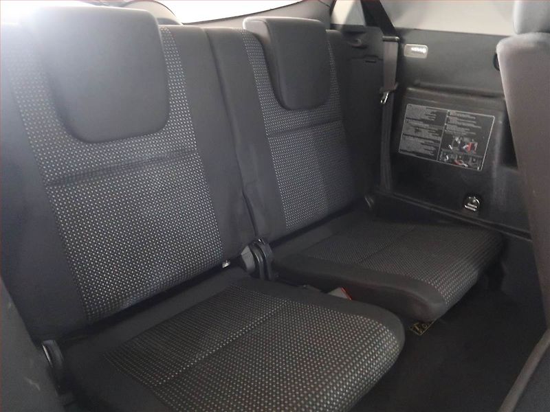 Toyota Corolla Verso (2008) 2.2 D-4D, 7 míst, nová STK - fotka 15 z 15